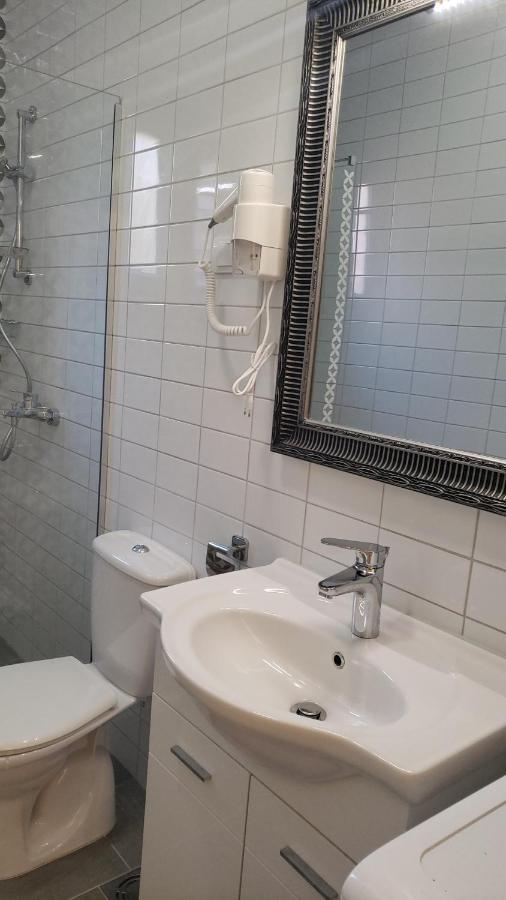 Holiday Home Nives Tivat Luaran gambar